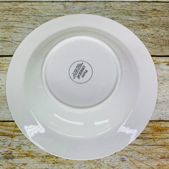 Oneida PICNIC  All White Embossed Rim Stoneware Round 9" Rim Soup Bowl Set of 4 - Picture 3 of 16